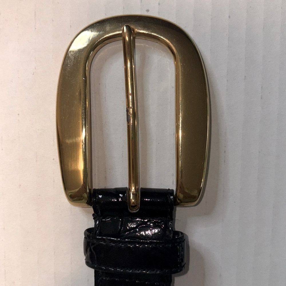 Liz Claiborne black patent croc belt M